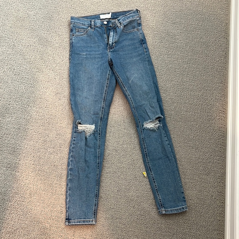 Super cute jeans from top shop!just have retired from my skinny jeans era